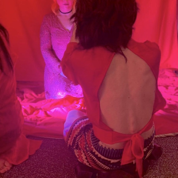 👋 hello fellow poshers - thanks for swinging by! - Picture 4 of 6